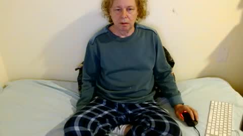 Snapshot of axleroze chatting on January 2025 08:10:02 AM axleroze online show from January 2025 08:10:02 AM