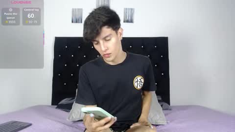 Snapshot of axxxel_twink chatting on February 2026 01:13:01 AM Axxxel online show from February 2026 01:13:01 AM