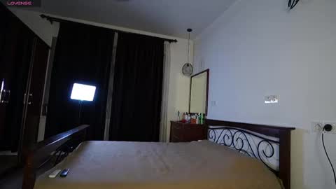 Aya online show from March 2025 01:27:02 PM