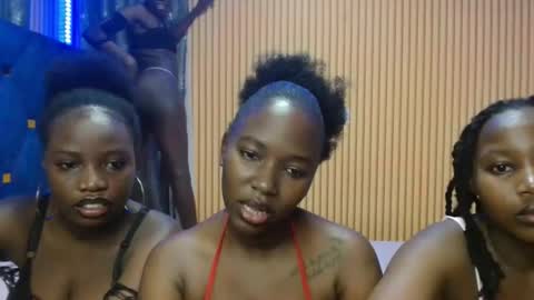 Ayanah online show from December 2025 04:05:01 PM