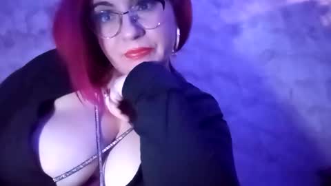 Ayanna online show from December 2025 07:52:02 PM