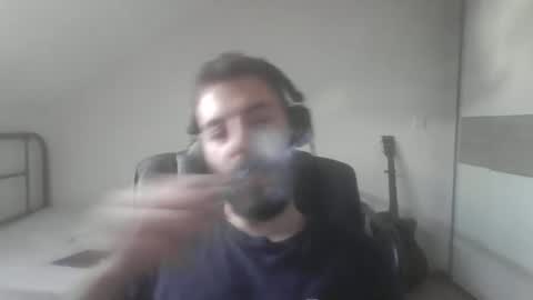 Snapshot of ayazeluel chatting on September 2025 03:12:02 PM ayazeluel online show from September 2025 03:12:02 PM