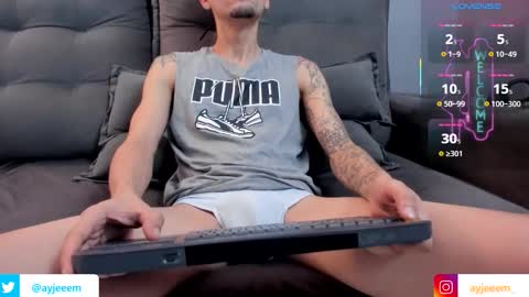 Snapshot of ayjeeem chatting on February 2026 12:04:01 PM Andr online show from February 2026 12:04:01 PM