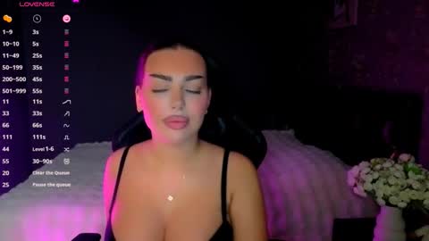  Ayla Demir  online show from February 2026 10:03:02 PM