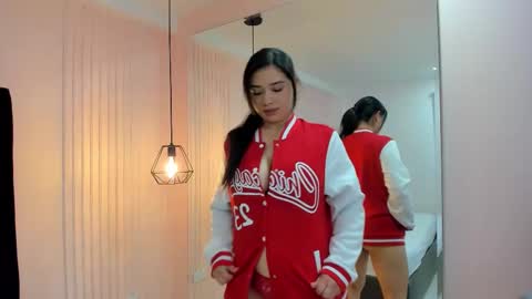 Snapshot of aylin_delune chatting on October 2025 04:51:01 PM Aylin De Lune online show from October 2025 04:51:01 PM