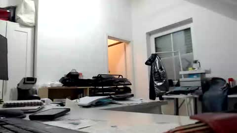 Snapshot of aylinniyerim chatting on October 2025 11:49:02 PM aylinniyerim online show from October 2025 11:49:02 PM