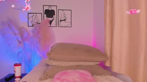 Snapshot of aylinnzambrano_ chatting on September 2025 10:28:01 AM Aylin online show from September 2025 10:28:01 AM