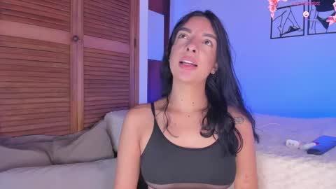 Snapshot of aylinnzambrano_ chatting on October 2025 01:21:01 PM Aylin online show from October 2025 01:21:01 PM