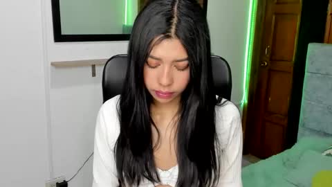 Aysha online show from February 2026 03:13:01 AM