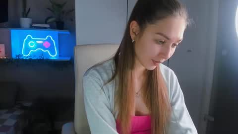 Sofia online show from January 2025 06:28:01 PM