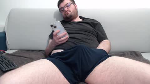 Snapshot of azer912 chatting on February 2025 09:58:01 AM Azer online show from February 2025 09:58:01 AM