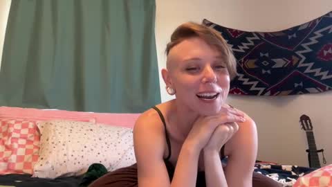 Snapshot of azeraika chatting on November 2025 06:52:01 PM Azerai online show from November 2025 06:52:01 PM