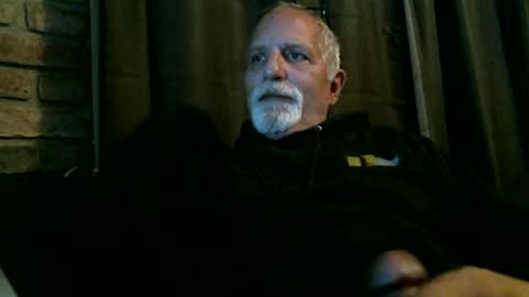 azjohnny online show from November 2025 02:43:02 AM