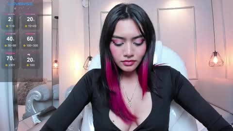 Azura online show from February 2025 11:19:02 PM