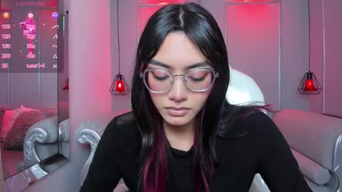 Azura online show from December 2025 07:09:01 PM