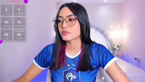 Snapshot of azurakindong chatting on June 2026 07:33:01 PM Azura online show from June 2026 07:33:01 PM