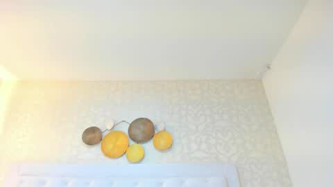 Anny online show from September 2025 11:43:02 AM