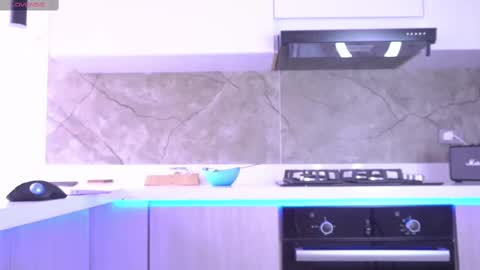 Isabella online show from February 2025 07:43:02 PM