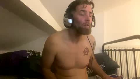 Snapshot of b4dafall44 chatting on December 2024 02:32:01 AM b4dafall44 online show from December 2024 02:32:01 AM