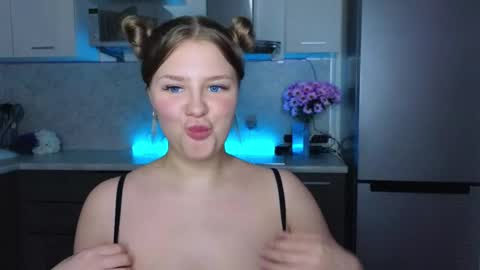 Bella Wooowww online show from March 2025 04:13:01 AM