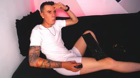 baan9 online show from February 2025 01:48:02 PM