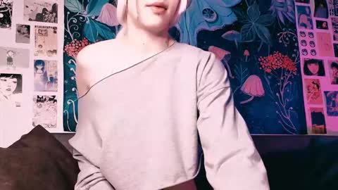 babe_moister online show from October 2025 05:39:02 AM