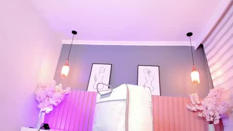 babe_sophiee online show from September 2025 03:07:02 AM