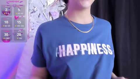 Queen B online show from December 2025 05:20:01 PM