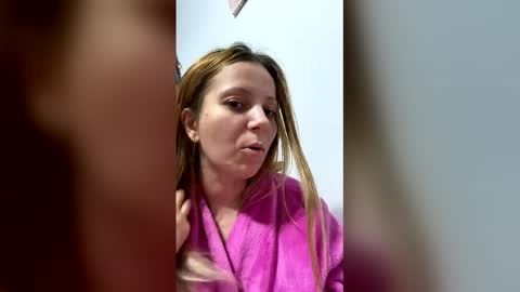 Snapshot of baby_blondee chatting on May 2026 10:48:01 PM Baby Blonde online show from May 2026 10:48:01 PM