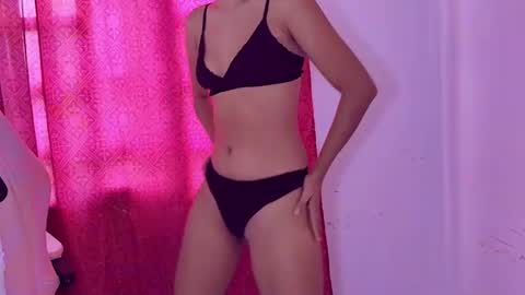 Snapshot of baby_elisse chatting on July 2026 02:41:02 PM Baby Elisse online show from July 2026 02:41:02 PM