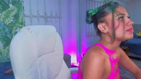 Snapshot of baby_julieta00 chatting on May 2026 04:41:01 AM Julieta online show from May 2026 04:41:01 AM