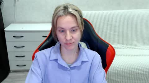 baby_kitte online show from October 2025 03:32:01 AM