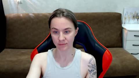 baby_kitte online show from November 2025 03:23:02 AM