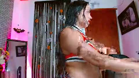 sofia online show from October 2025 12:28:01 PM