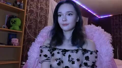 Snapshot of baby_onface chatting on June 2026 06:32:02 PM Alice online show from June 2026 06:32:02 PM