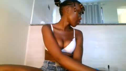 baby_smiler online show from May 2026 02:12:01 PM