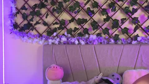 Snapshot of baby_xian chatting on December 2024 06:51:01 AM Dani online show from December 2024 06:51:01 AM