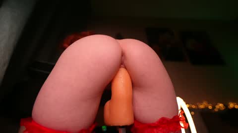 Snapshot of babydoll_laura chatting on December 2025 02:24:02 PM babydoll_laura online show from December 2025 02:24:02 PM