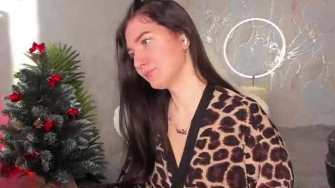 Snapshot of babyisperfect chatting on December 2025 04:18:02 AM Sophia online show from December 2025 04:18:02 AM