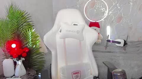 Snapshot of babyisperfect chatting on February 2026 03:57:02 AM Sophia online show from February 2026 03:57:02 AM