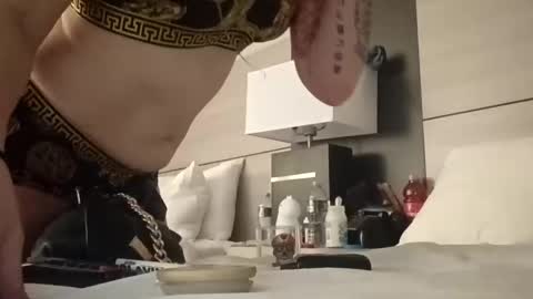 Baby K n Daddy J online show from November 2025 06:23:01 AM