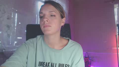 Sonya online show from September 2025 03:39:02 AM