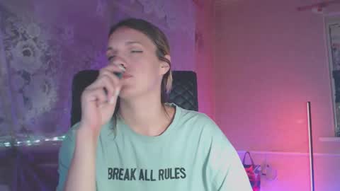 Sonya online show from September 2025 01:06:02 AM