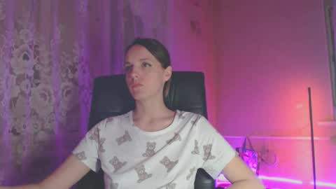 Sonya online show from March 2026 06:52:01 PM