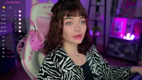 Nika online show from February 2025 11:06:01 PM