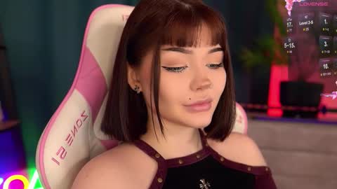 Nika online show from October 2025 09:35:02 PM