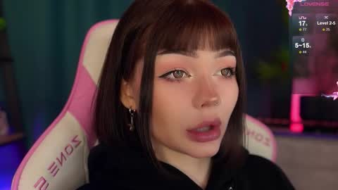 Nika online show from October 2025 06:02:02 AM