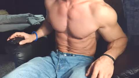 Badboy95 online show from April 2026 07:11:02 PM