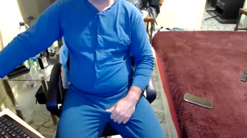 badbulgaro online show from January 2026 05:18:02 PM