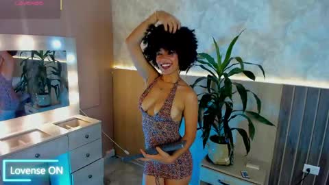 Snapshot of baddie_delaylaa chatting on April 2026 06:13:02 PM BADDIE DELAYLA online show from April 2026 06:13:02 PM